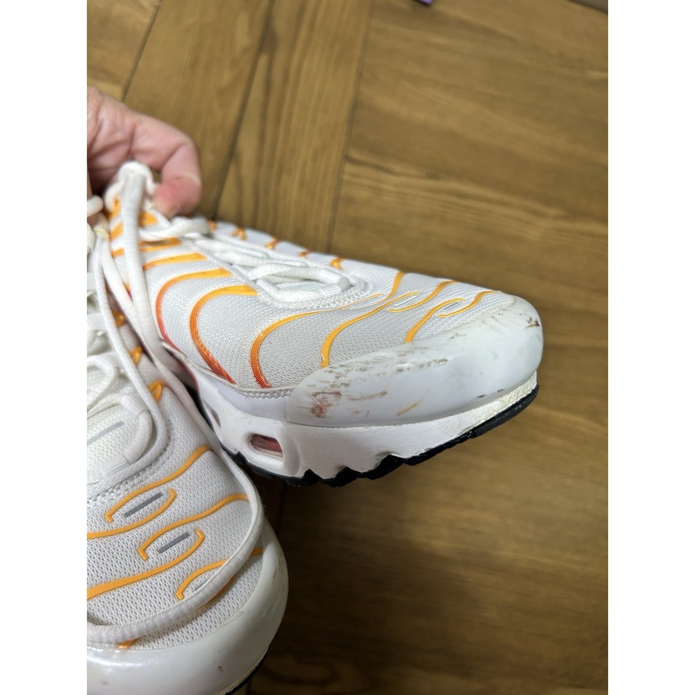 Nike Shoes - Picture 4 of 5